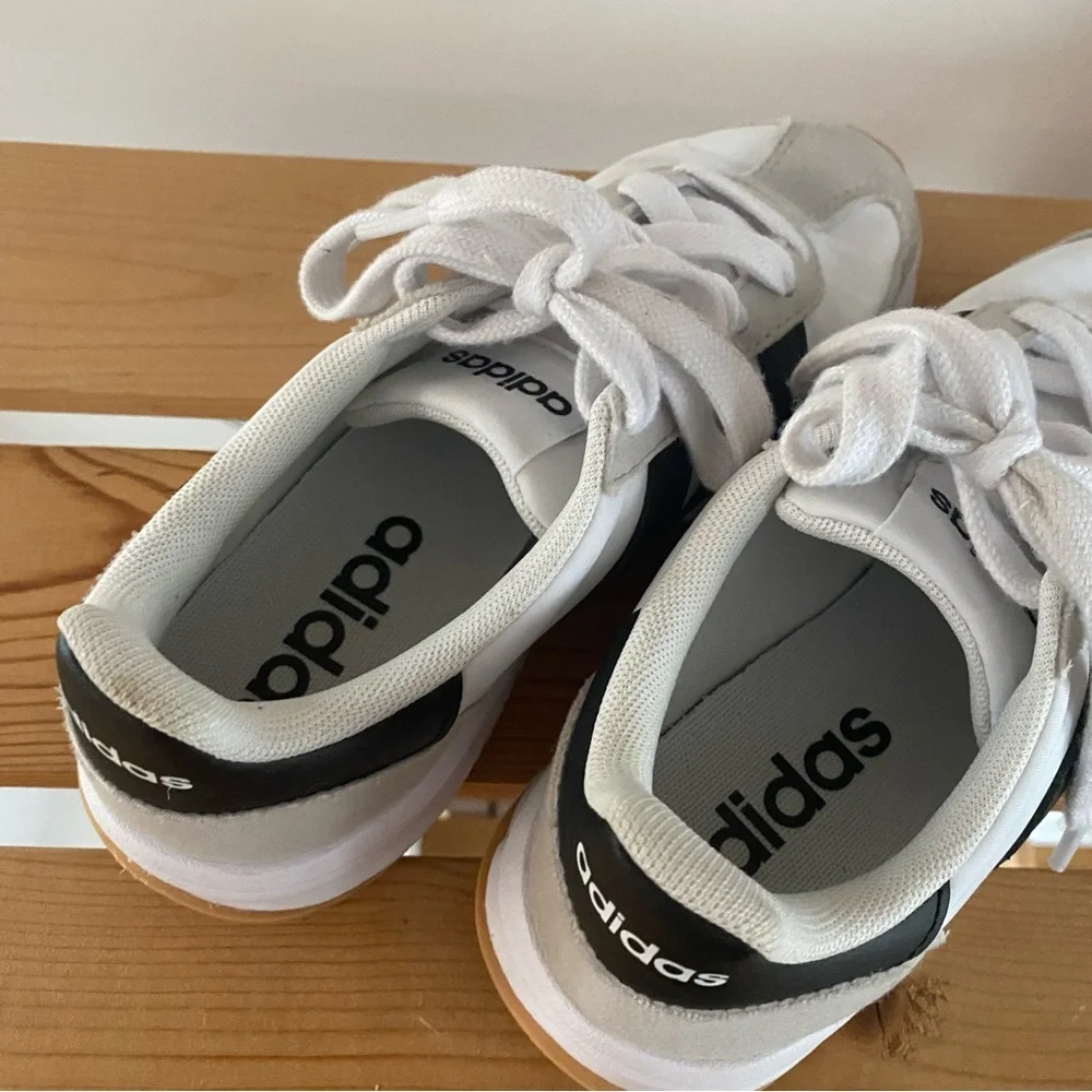 Adidas Kids Run 70s 2.0 White Black Sneakers Shoes 3.5 - Picture 10 of 14